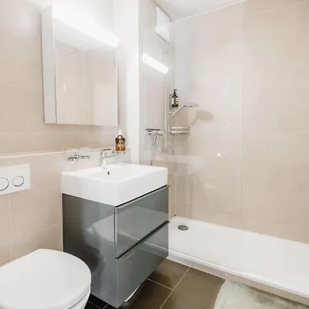 Brand New Downtown In Center With Balcony Hoh Anwand * Zurich
